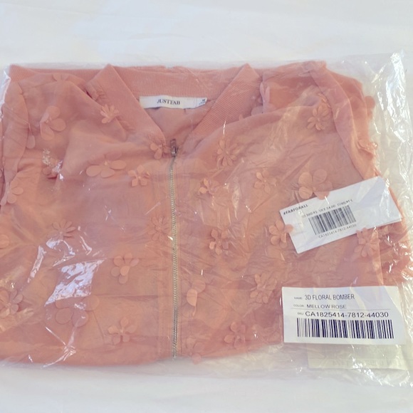 JustFab 3D Floral Bomber Pink Jacket, Size Medium, NWT - Picture 10 of 12